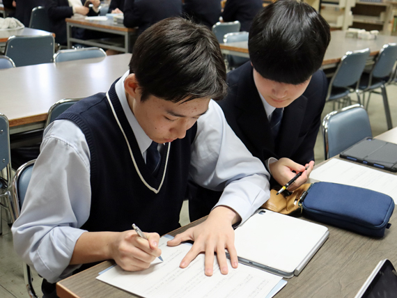 �����T��7